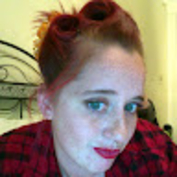 Meet your Posher, Ashlyn - Picture 1 of 1